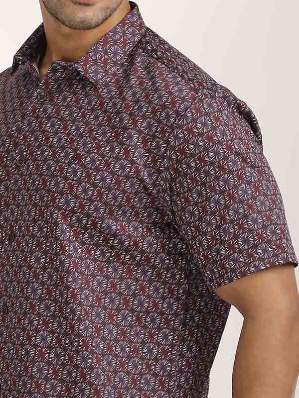 Men Printed Half Sleeve Cotton Stretch Shirt