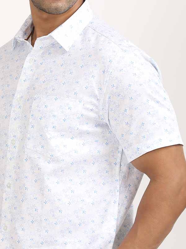 Men Printed Half Sleeve Cotton Stretch Shirt