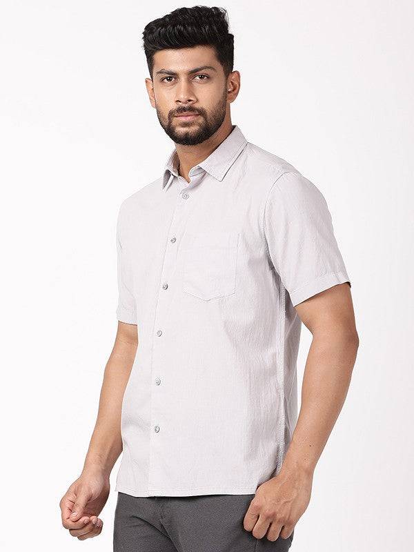 Men Solid Half Sleeve Cotton Shirt