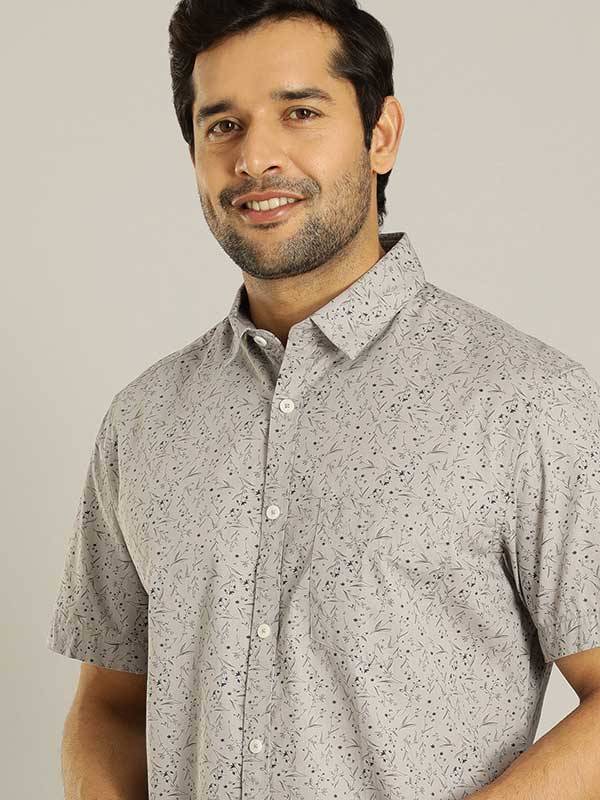 Men Printed Half Sleeve Cotton Shirt