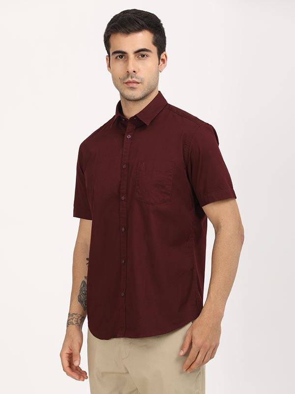 Men Solid Half Sleeve Cotton Shirt