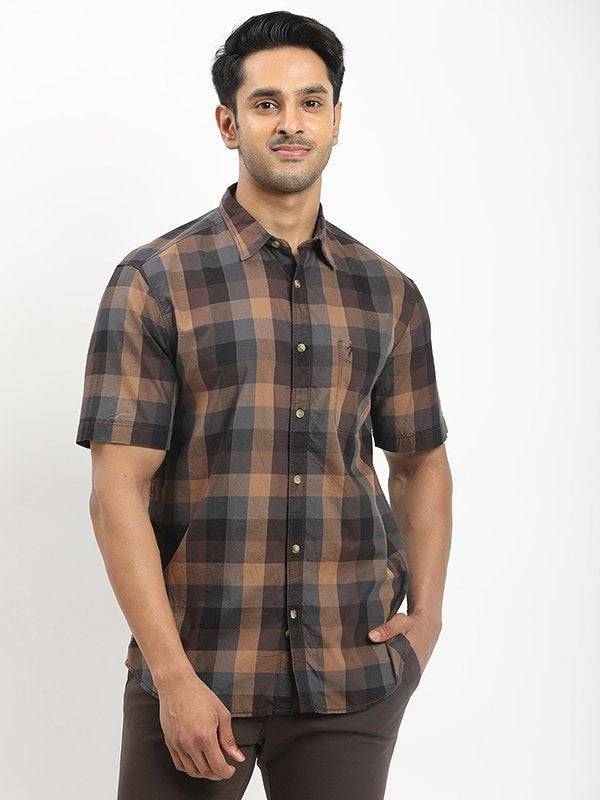 Men Checked Half Sleeve Cotton Shirt