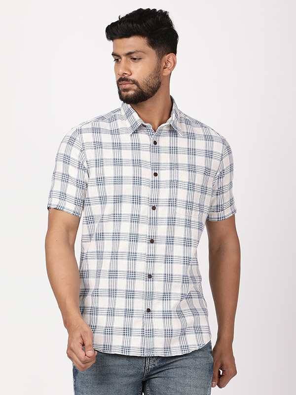 Men Checked Half Sleeve Cotton Blend Shirt