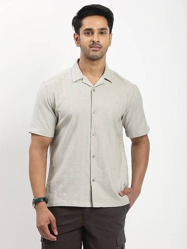 Men Solid Half Sleeve Cotton Shirt