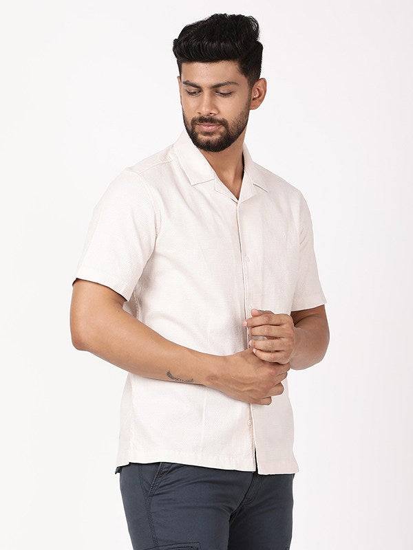 Men Solid Half Sleeve Cotton Shirt