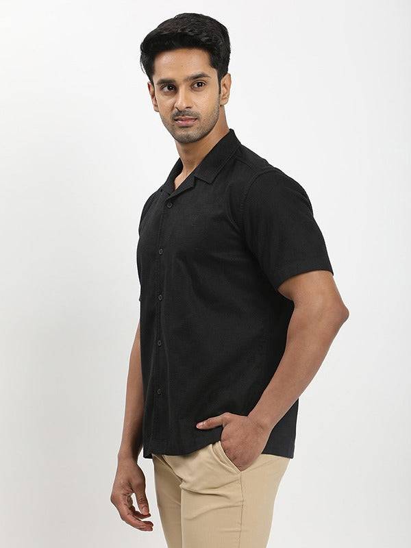 Men Solid Half Sleeve Cotton Shirt