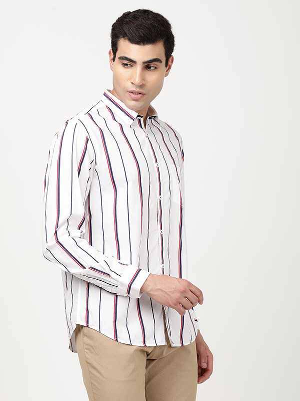 Men Striped Full Sleeve Cotton Blend Shirt