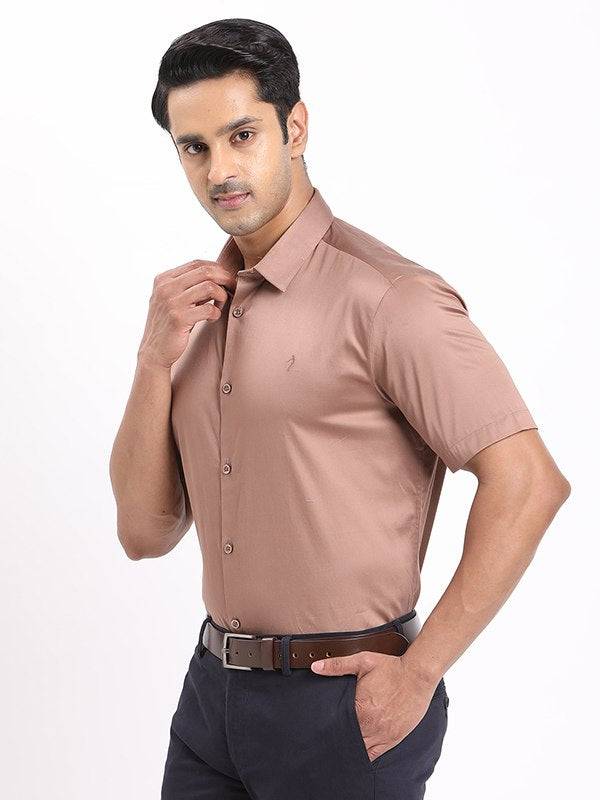 Men Solid Half Sleeve Cotton Shirt