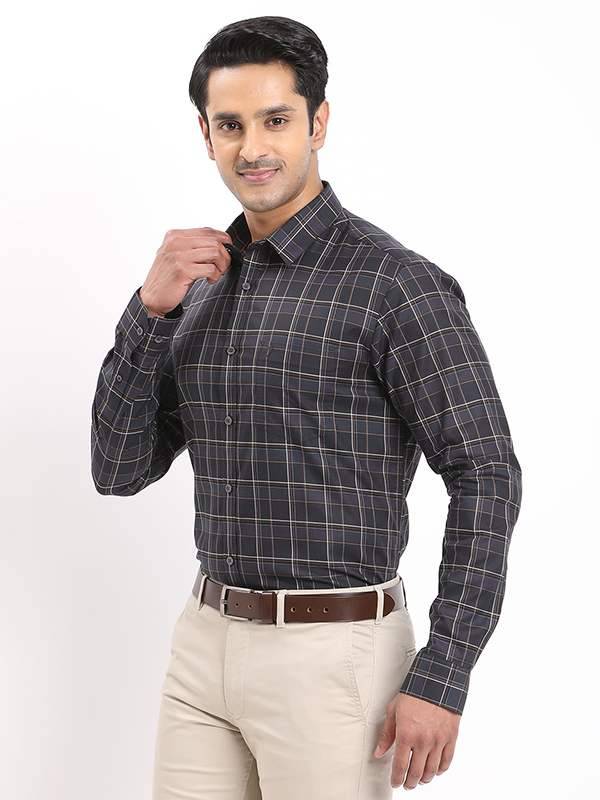 Men Checked Full Sleeve Cotton Shirt