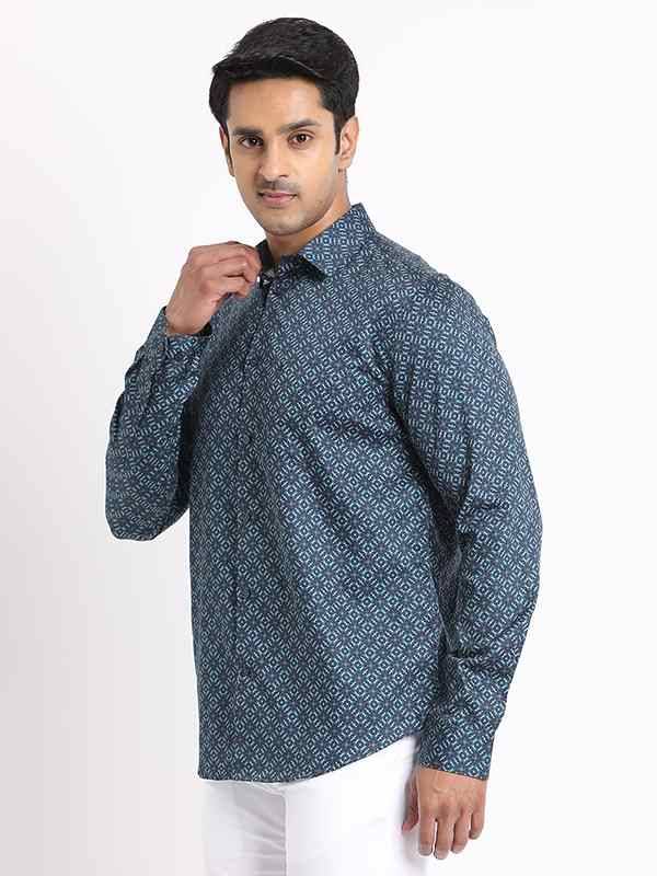 Men Printed Full Sleeve Cotton Shirt