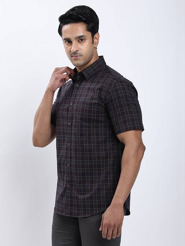 Men Checked Half Sleeve Cotton Shirt