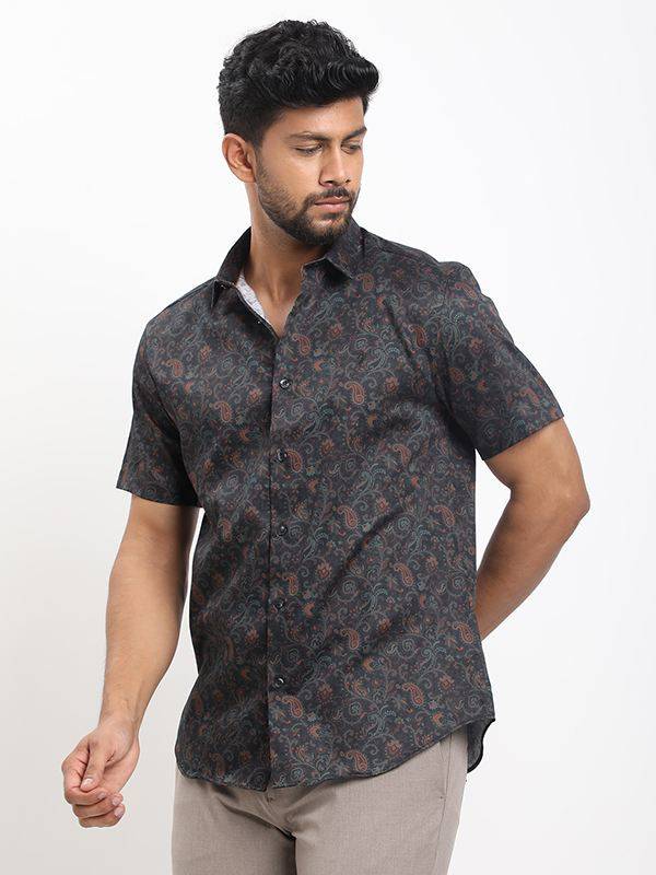 Men Printed Half Sleeve Cotton Shirt