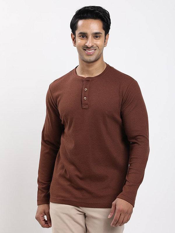 Men Solid Henley T-Shirt