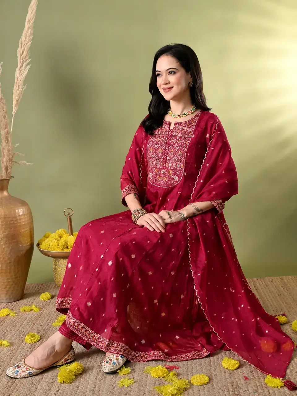 Faeezah Rose Red Elegance Mirror Dream Buy @ ₹7140