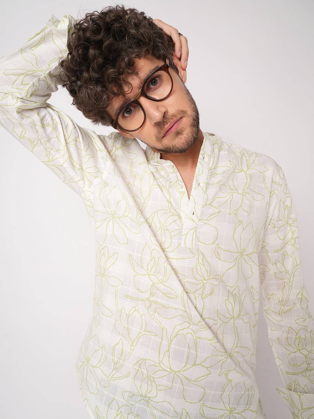 White Wildflower Sketch Kurta Buy only at ₹759