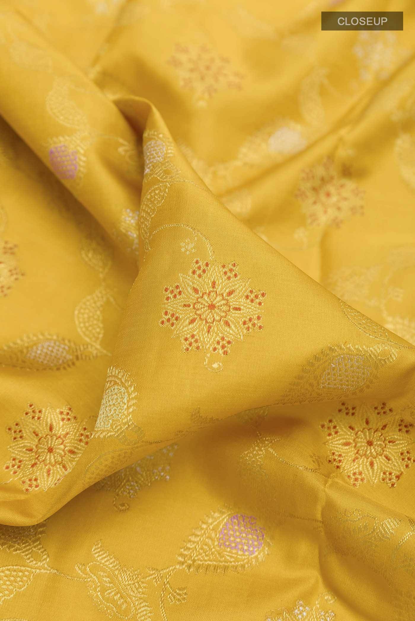 Pure Silk Pure Zari Yellow Kanchipuram Saree Buy at ₹159035