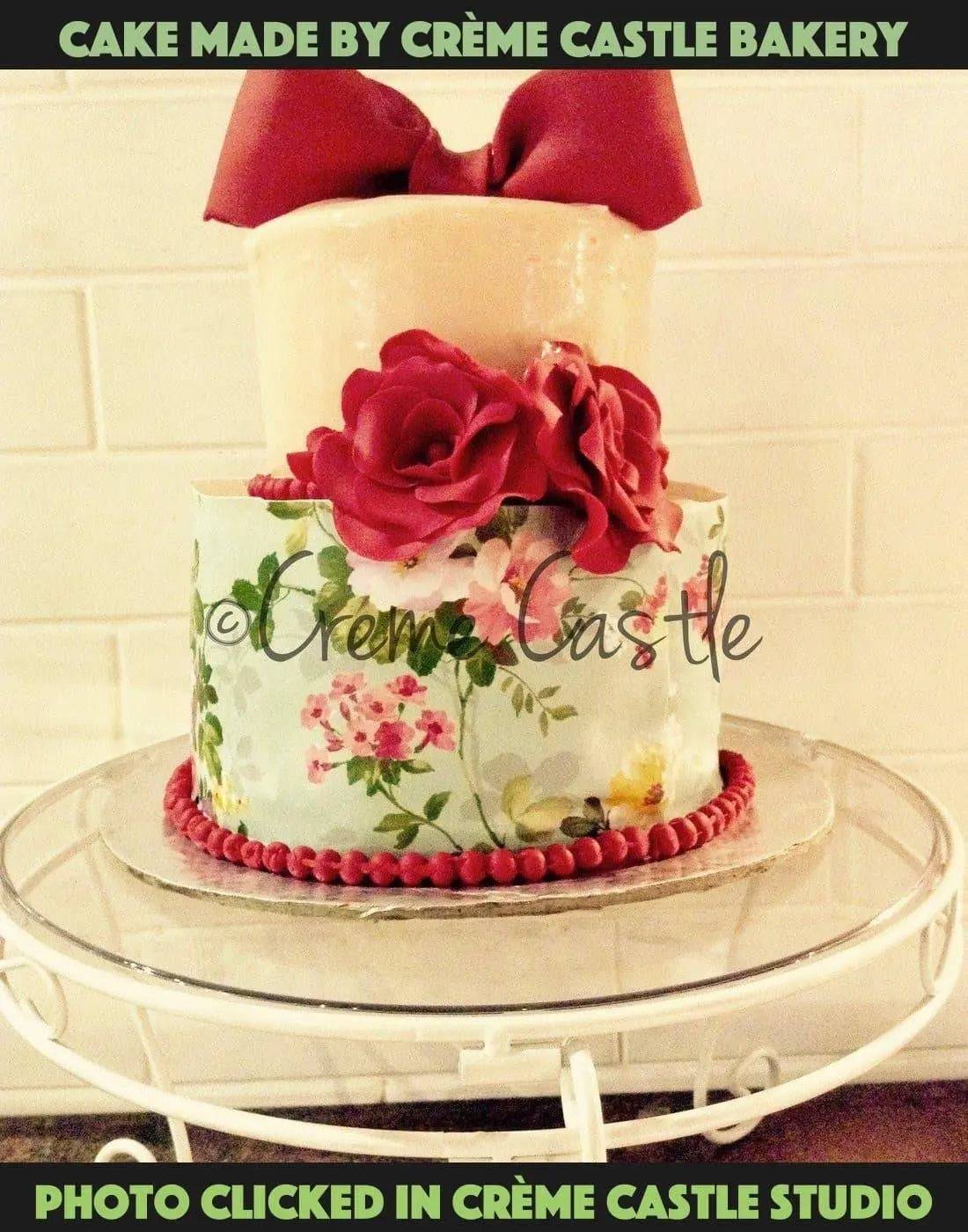 Floral cake with pastel colors