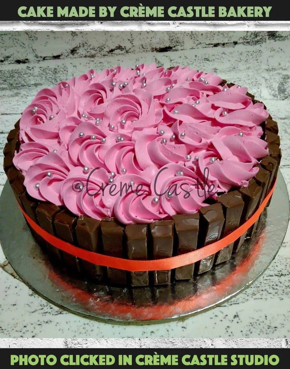 KitKat and floral roses