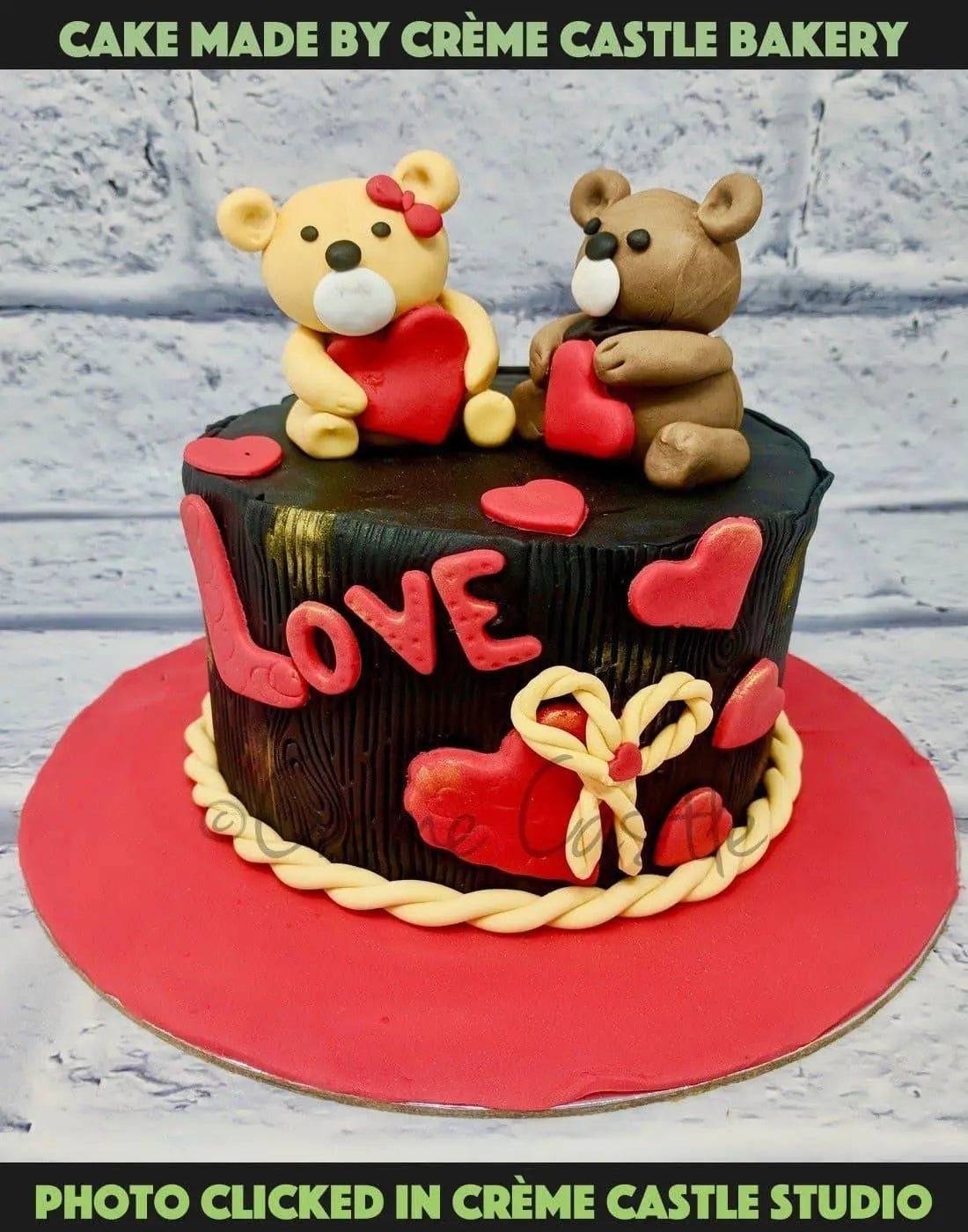 Hearts And Cupid Cake