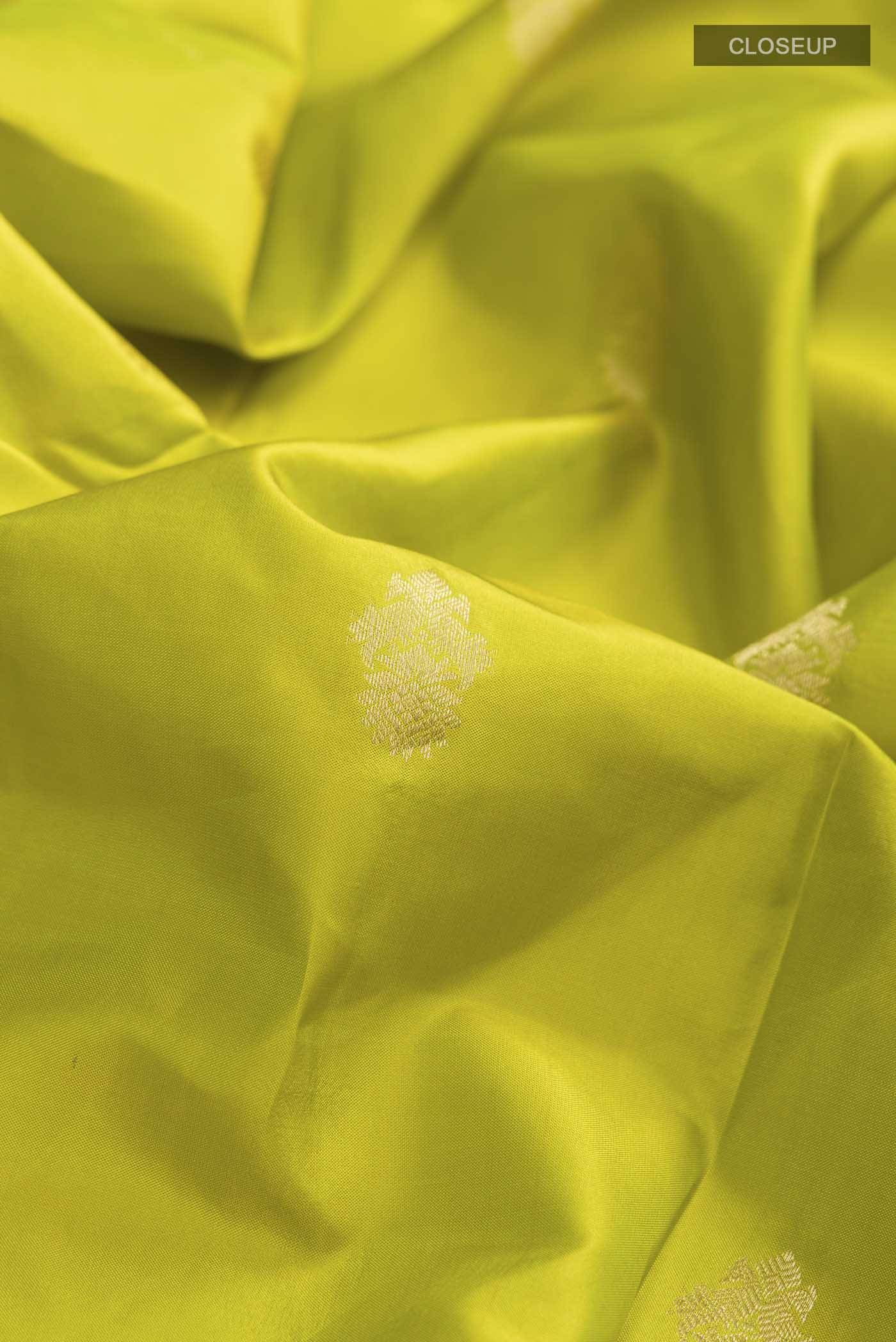 Green Kanchipuram Silk Saree Buy at ₹9818