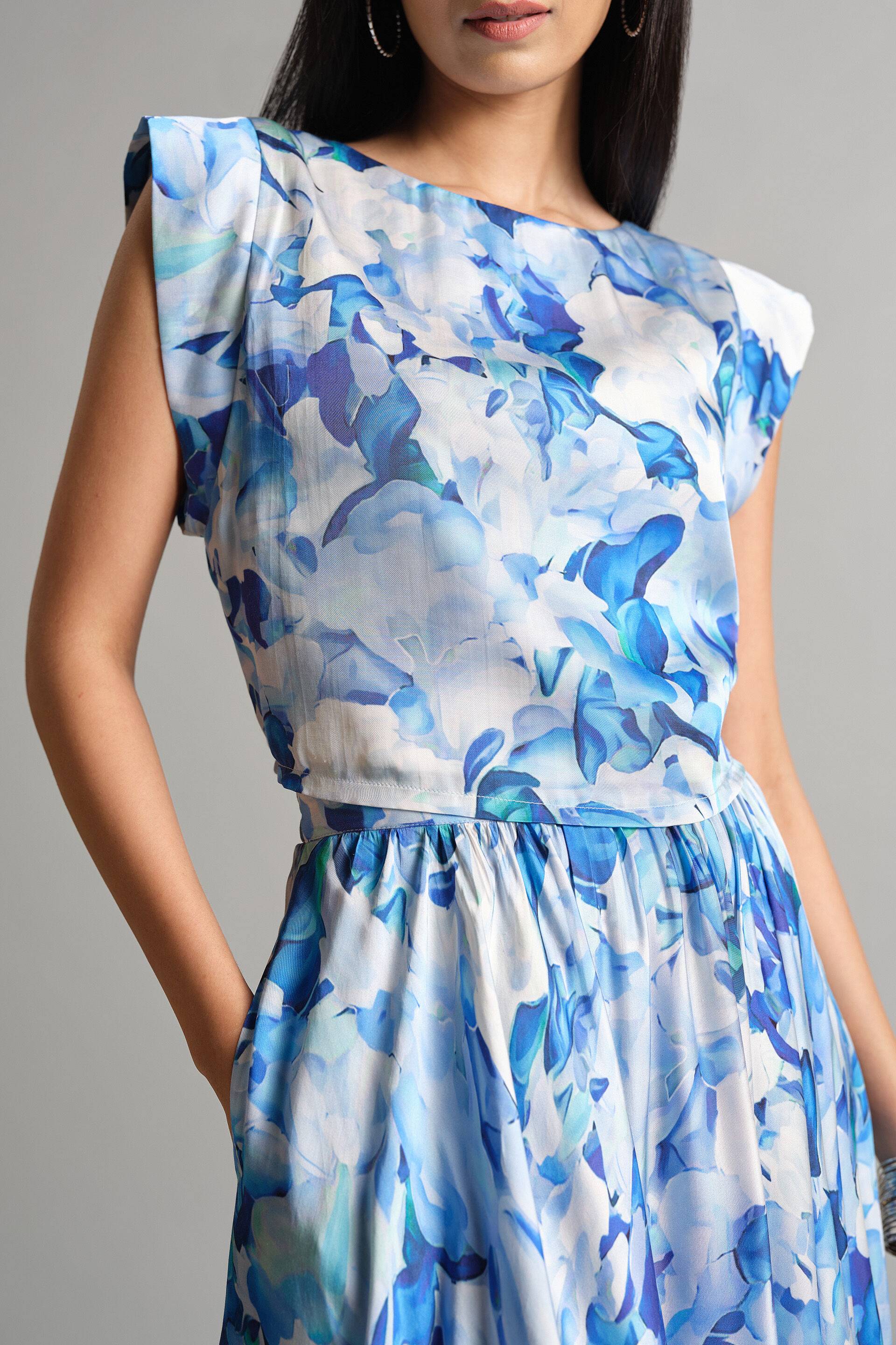 Blooming Blues Skirt Set Buy at ₹8490