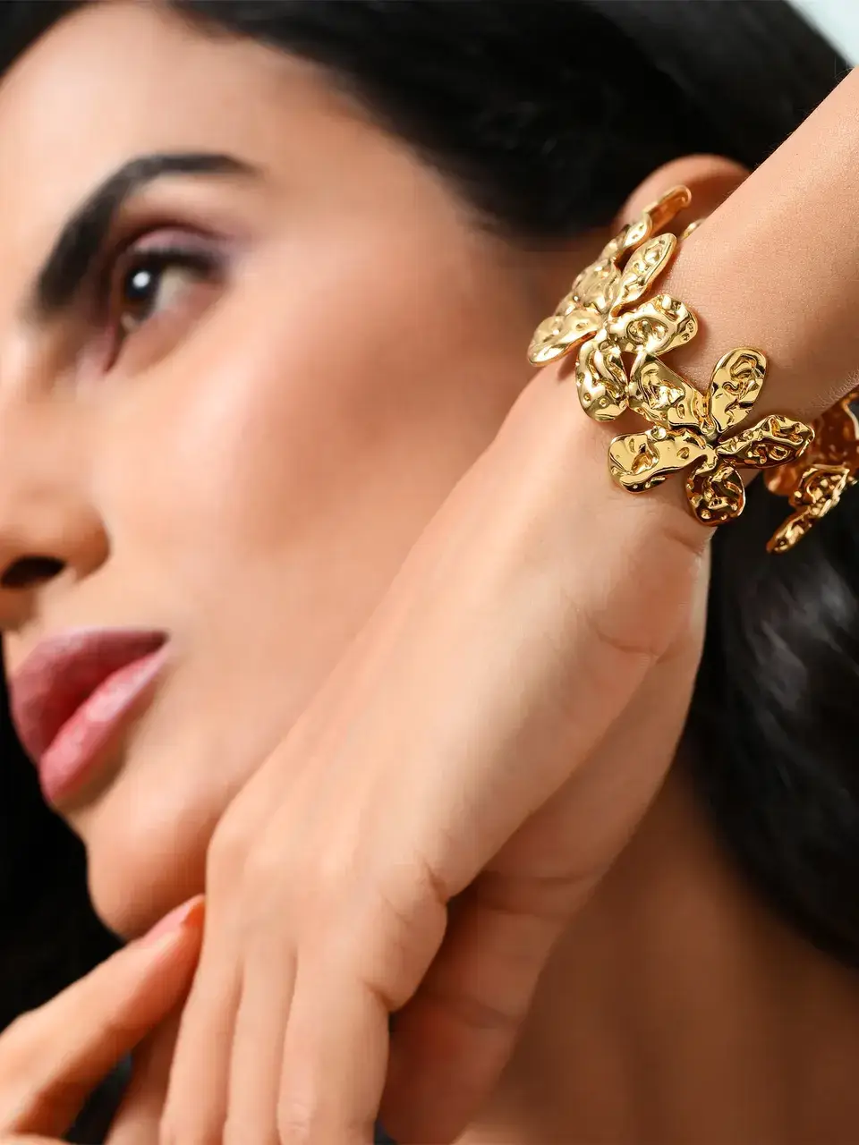 Sayda Jewels Flora Gleam Textured Bracelet Buy at ₹680