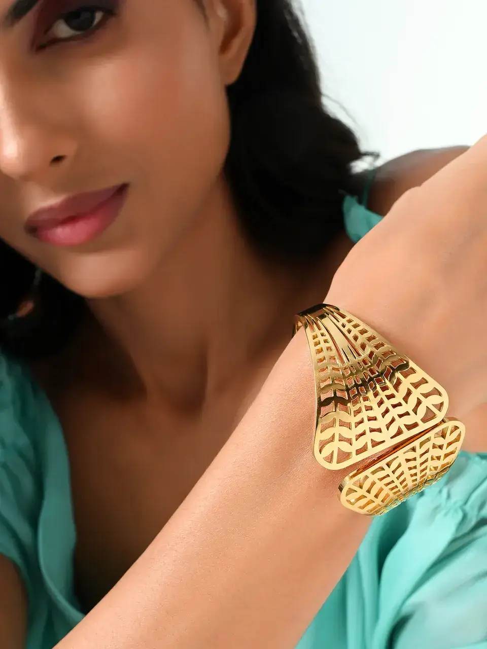 Sayda Jewels Golden Curve Cuff Buy at ₹553