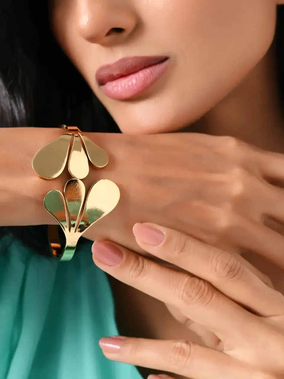 Sayda Jewels Petal Embrace Cuff Buy at ₹553