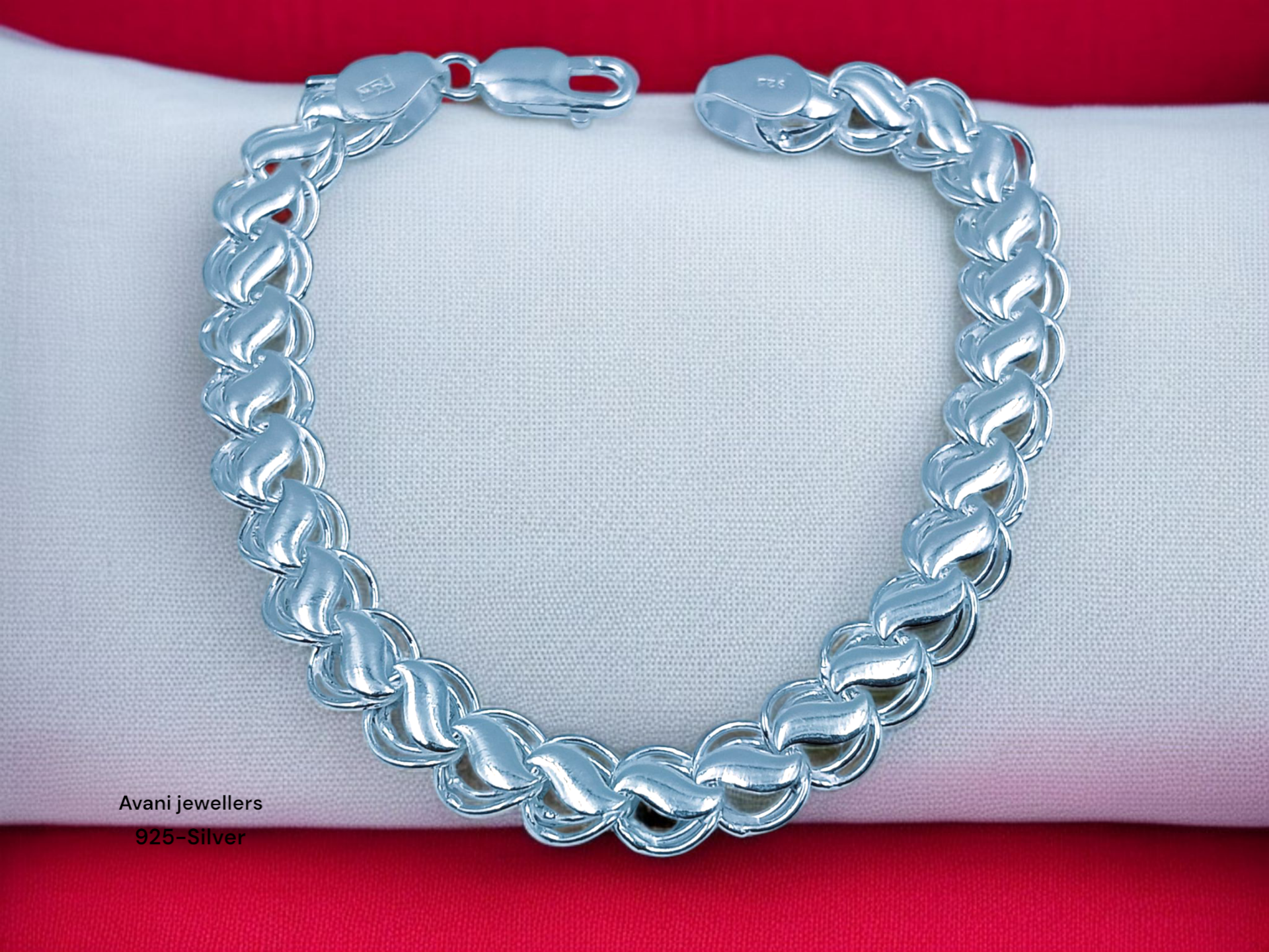 Silver Gents Bracelet @ ₹6944