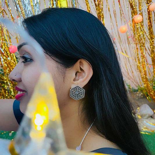 Minimal Hexagon Earring