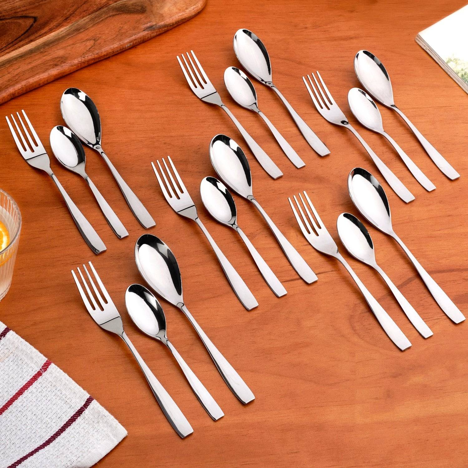 Modern Quenelle Stainless Steel Cutlery Set Of 18
