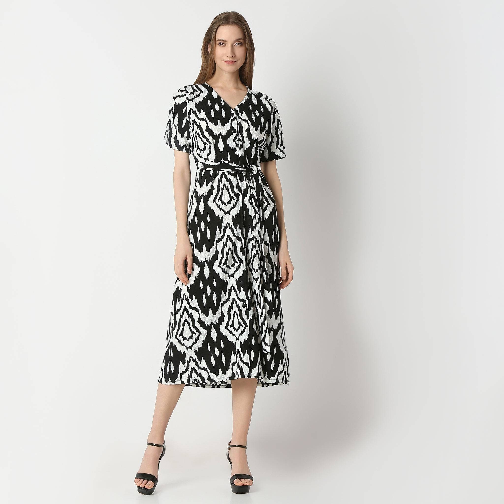 Printed Calf Length V-Neck Short Sleeve Dress