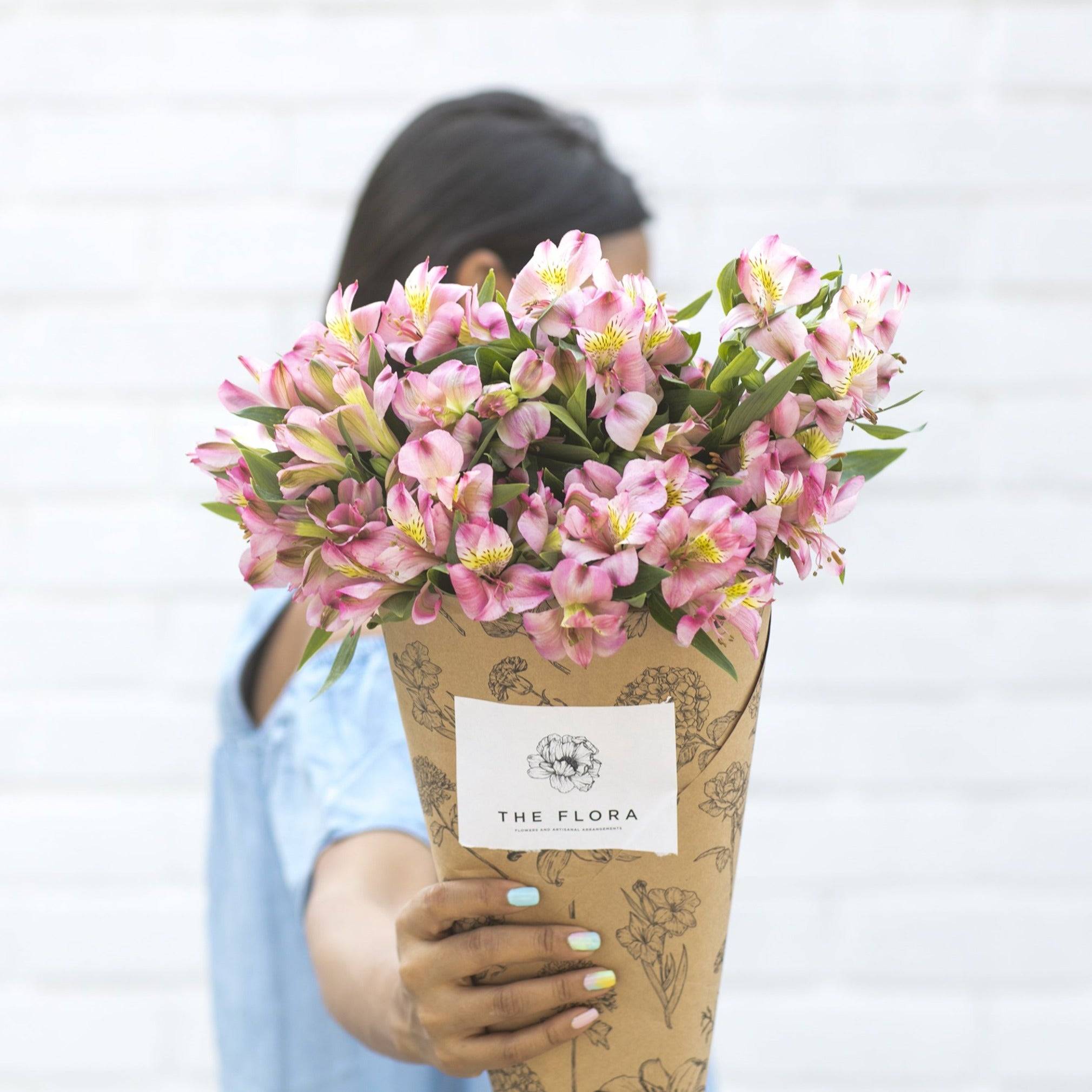 Alstroemeria Buy at ₹950