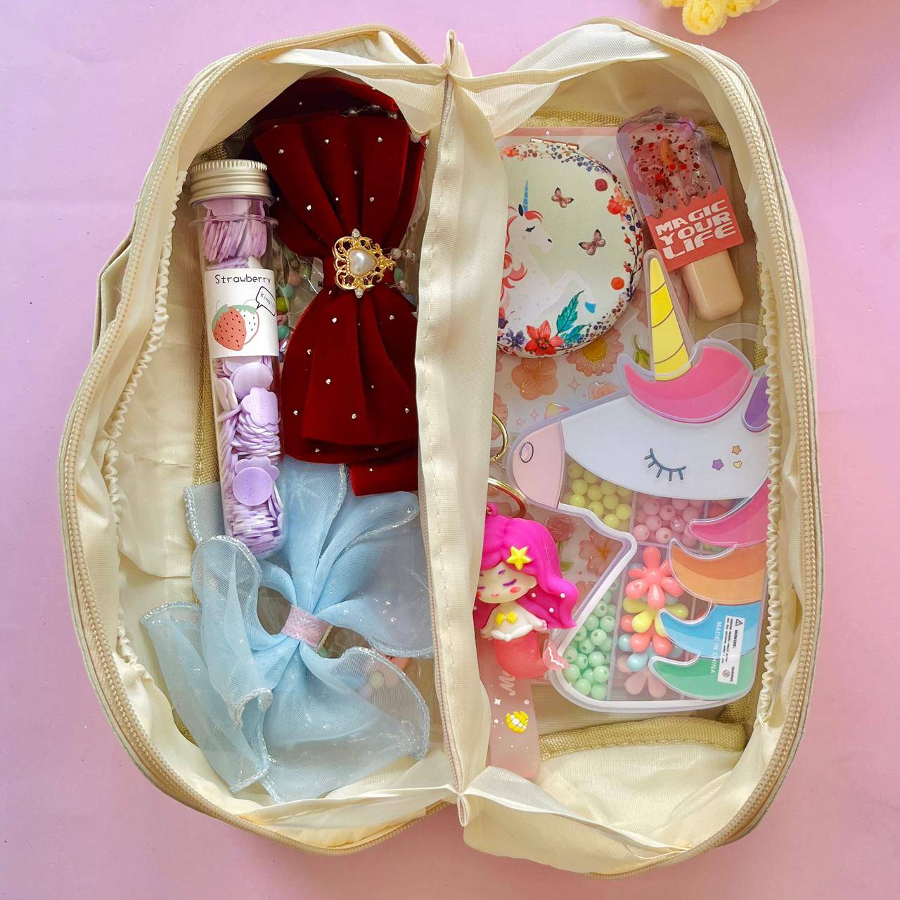 Little Miss Organiser Bag Hamper Buy @ ₹999