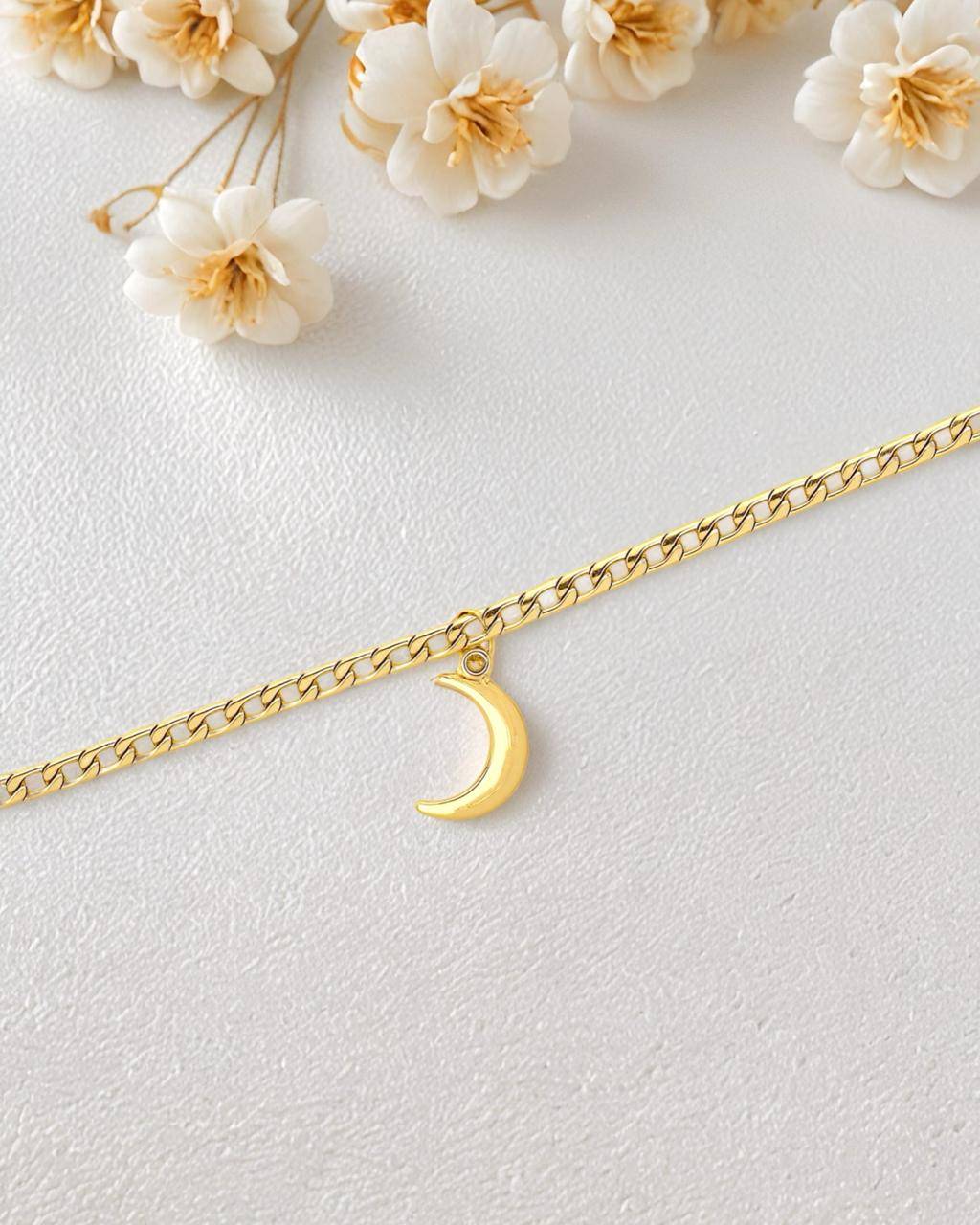 Moon Pendant Anti Tarnish Chain buy only at ₹249