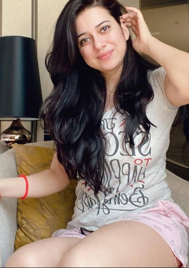 Baga Beach Call Girls Chocolate Fountain +919613993000 VIP Russian Airhostess Call Girls Near Lifeline Cafe Hotel Service High Profile 24/7 Cash Sweet Indulgence Models ₹2999