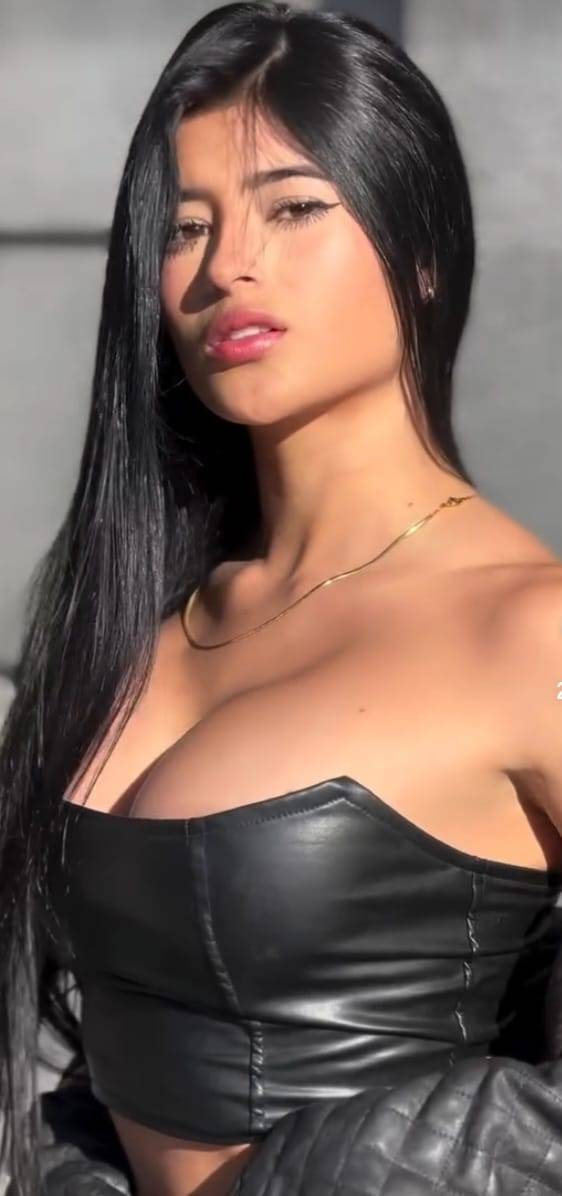 Calangute Escorts Pool Party Fantasy +919613993000 Russian VIP Call Girls High Profile Near Hard Rock Hotel Cafe Mambo Hotel Service Independent 24/7 Cash North Goa Splash Seductresses