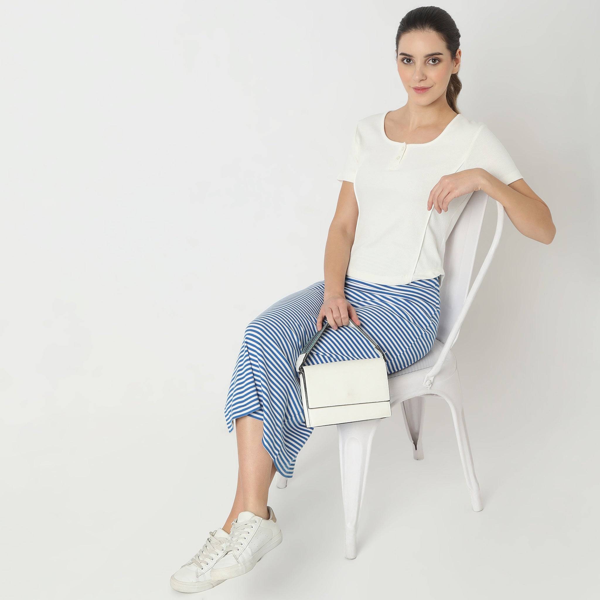 Slim Fit Short Sleeve Solid Betty Essential T-Shirt