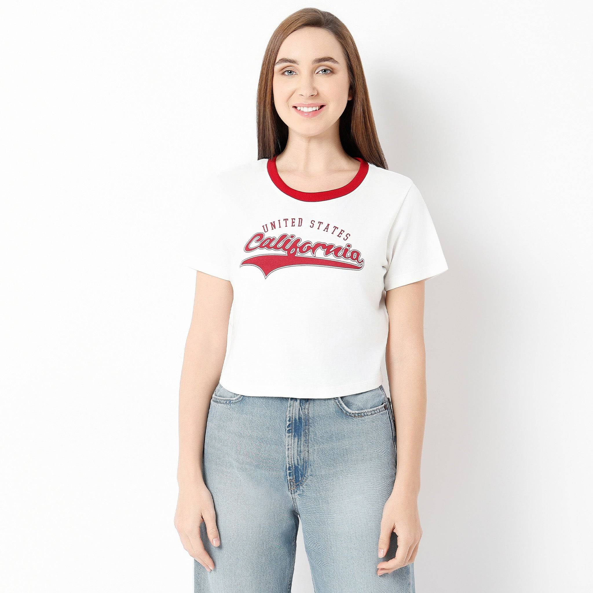 Crew Neck Short Sleeve Betty Graphic Crop T-Shirt