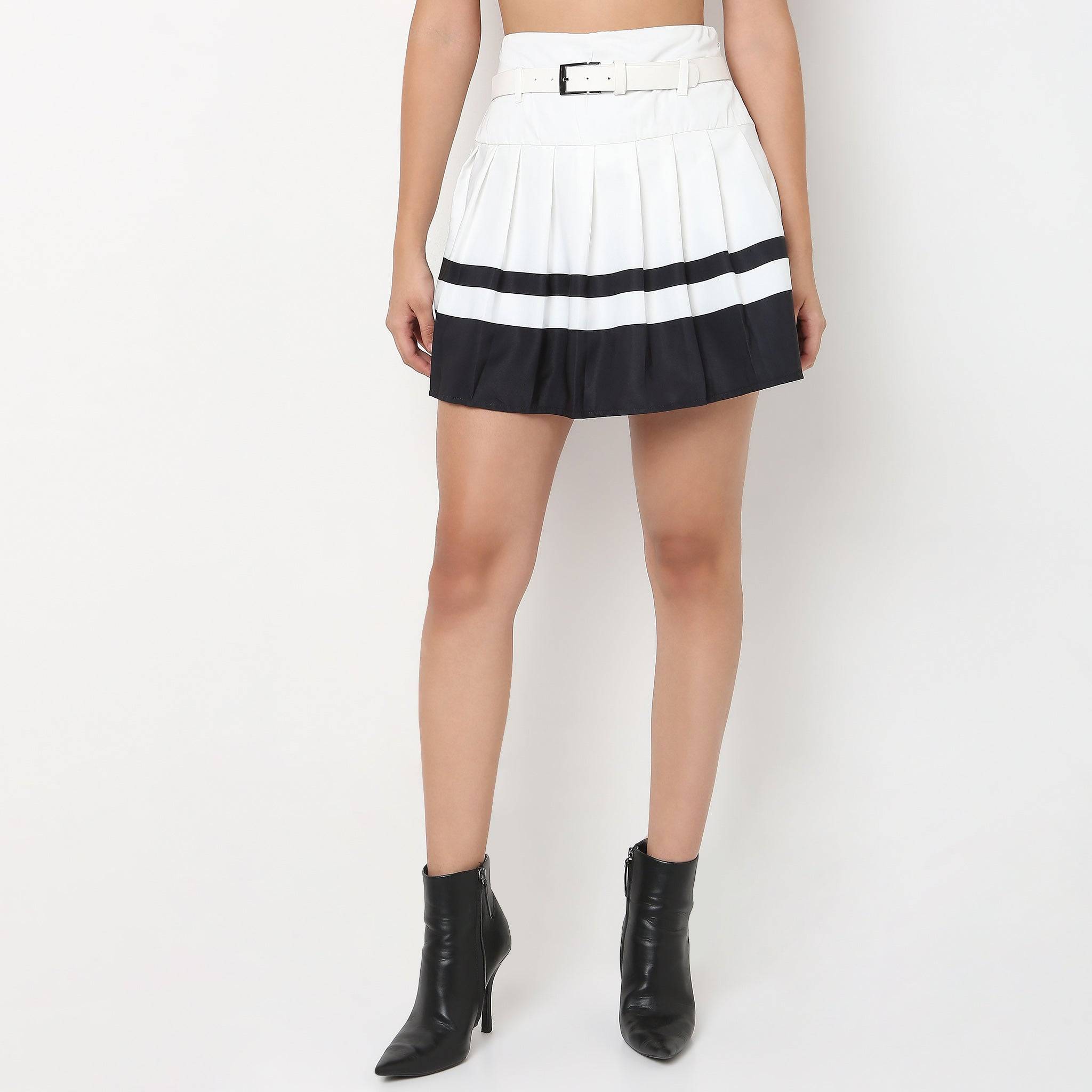 Womens Flare Fit Pleated Short Skirt Along With A Belt