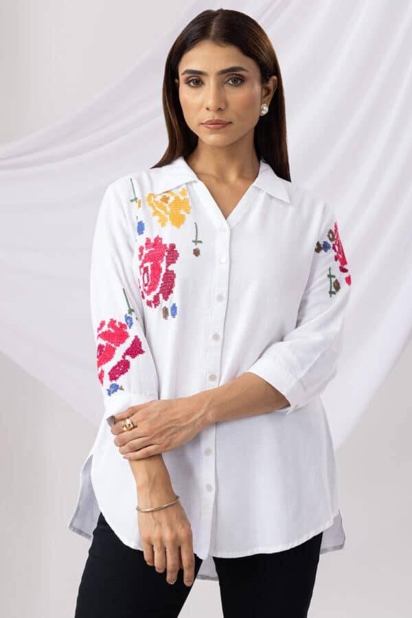 White Embroidered Viscose Tunic with Collar & 3/4th Sleeves