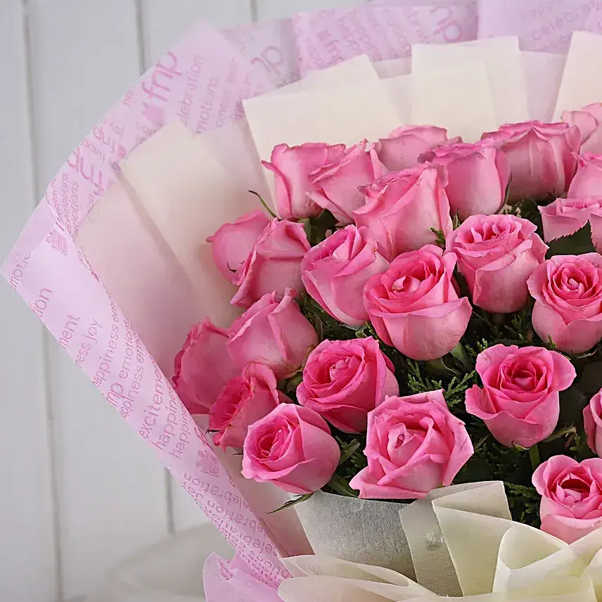 Adorable Aura Roses Bouquet