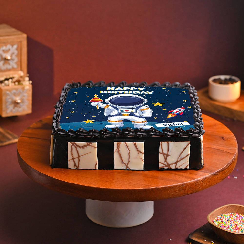 Astronaut Birthday Cake