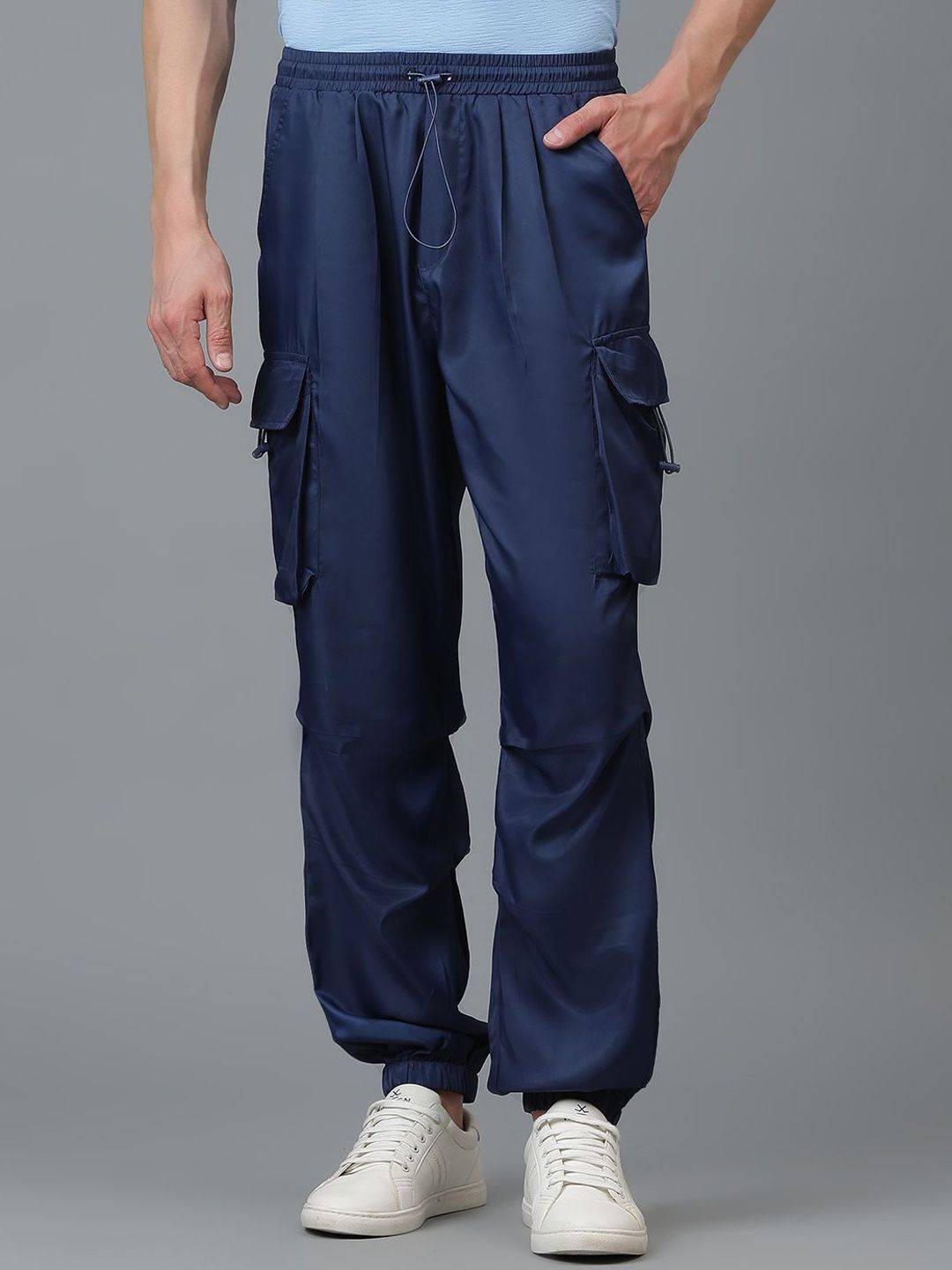 Kotty Men Relaxed Low-Rise Easy Wash Cargos Trousers