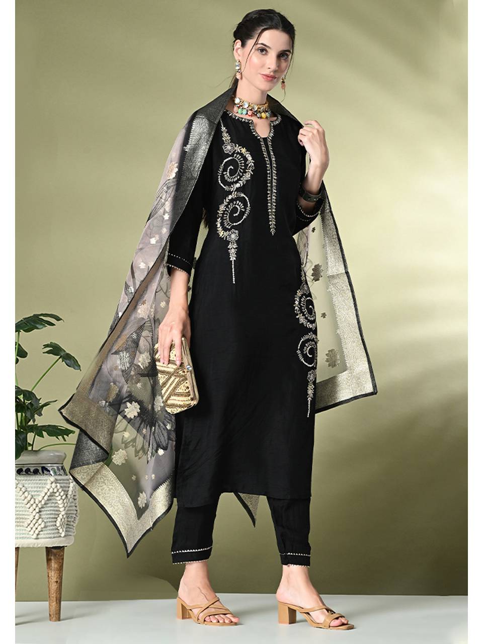 Faeezah Black Chanderi Silk Elegant Suit Buy @ ₹3059