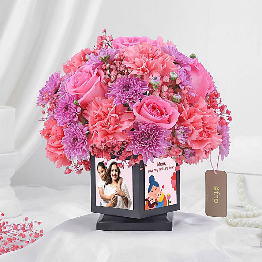 Bedazzled Roses Delight In Personalised Pen Holder