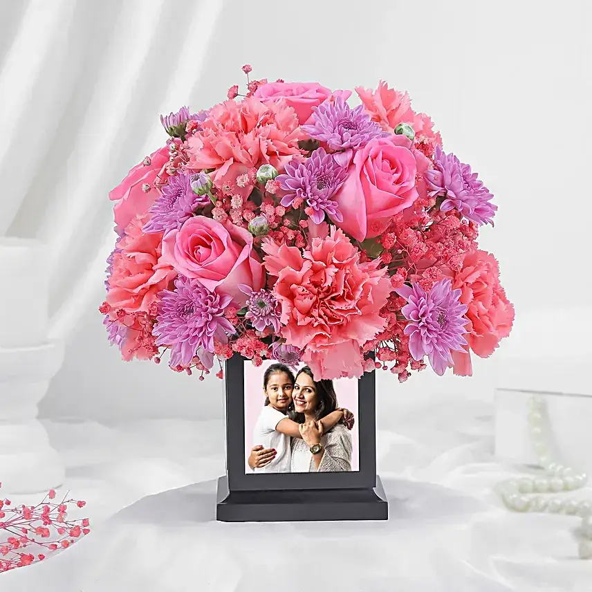 Bedazzled Roses Delight In Personalised Pen Holder