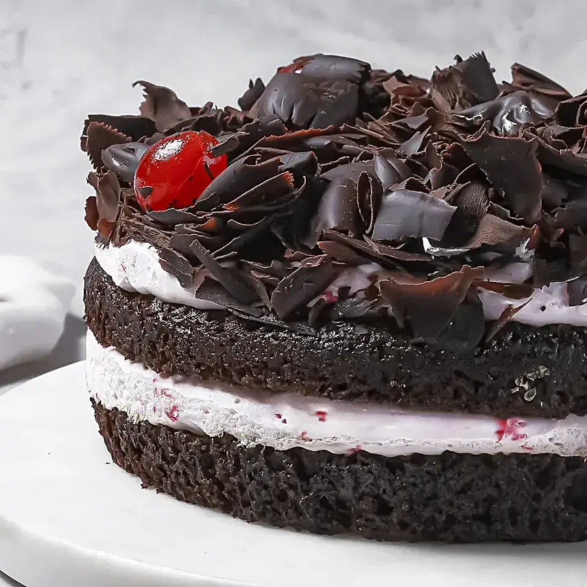 Black Forest Cake Half kg Eggless