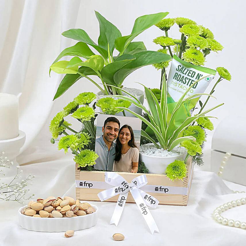 Blooming Plants Tray with Nuts N Keepsake Gift