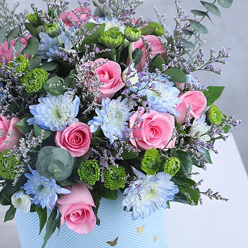 Blushing Pink and Blue Daisy Medley